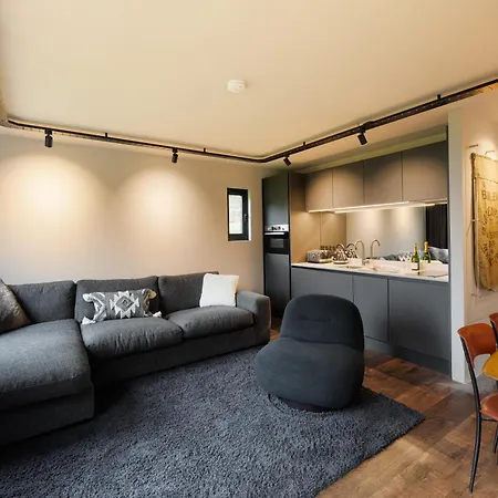 Luxury Container * Бристоль