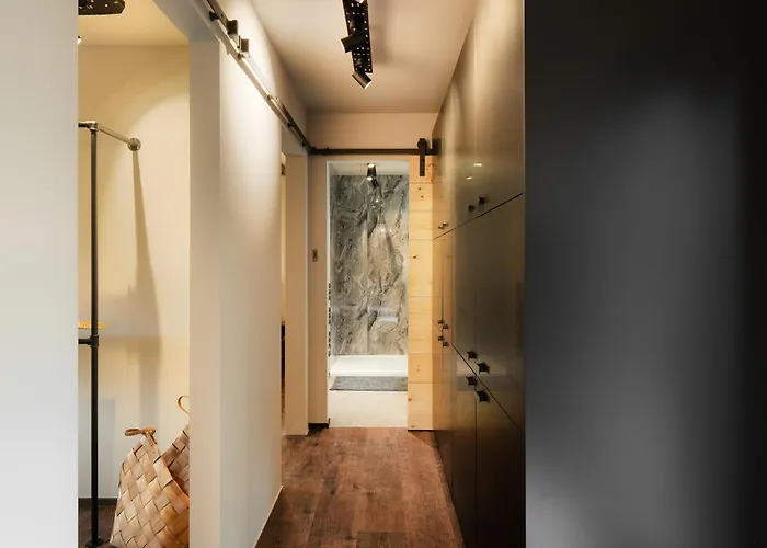 Luxury Container * Бристоль