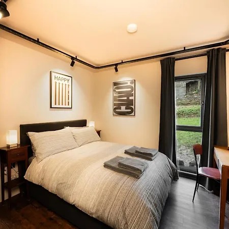 Luxury Container Apartment *