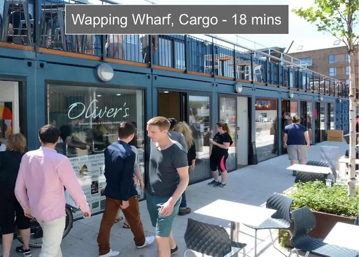 Daire Luxury Container Bristol